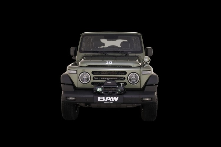 BAW 212 SUV - Vue avant